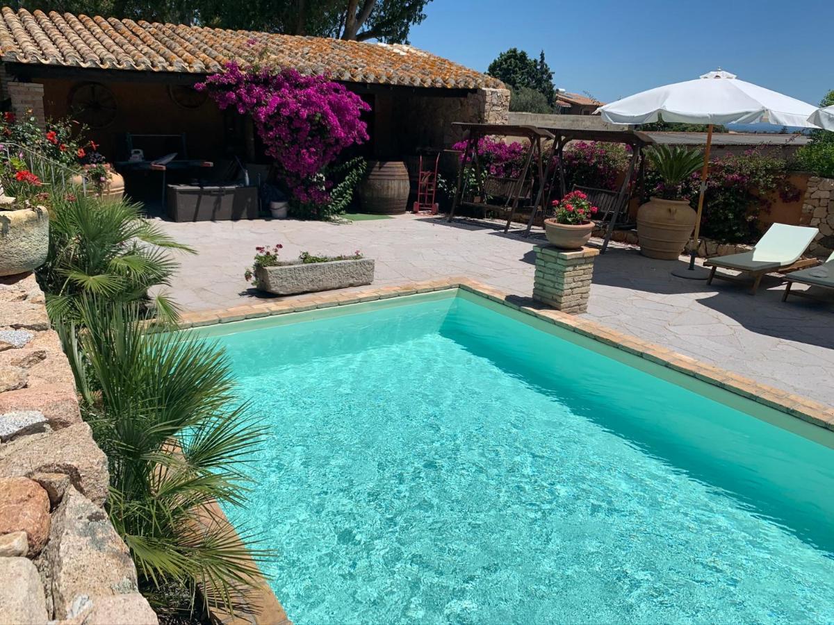 Antico Casale Del Poggio Hotell Capoterra Eksteriør bilde