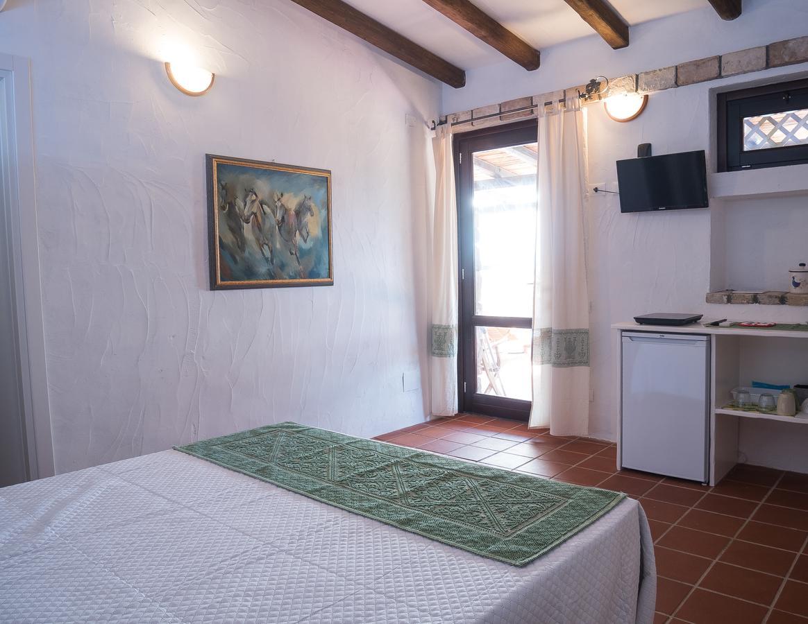 Antico Casale Del Poggio Hotell Capoterra Eksteriør bilde